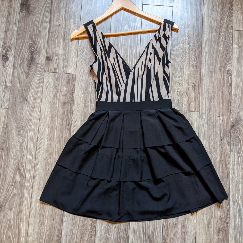 (SOLD) A/X - Surplice Tiered Dress - Petite 0 - Picture 2 of 8